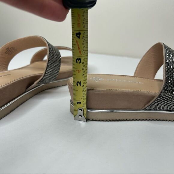 Antonio Melani silver & tan rhinestone bedazzled Slip-On Sandals 10 - Picture 9 of 12
